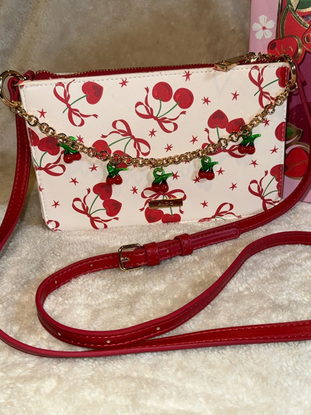 🍒Cherry Bundle! Aldo Cherry Crossbody Bag, Piper K Charm, & Very Cherry Gift Set - Picture 14 of 14